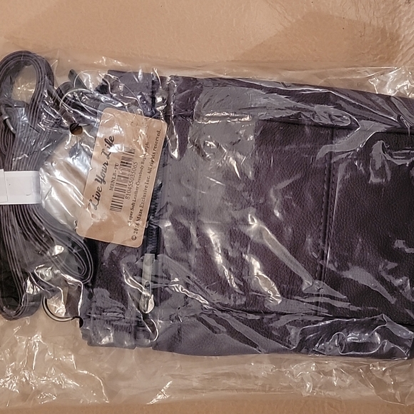 Purse - Picture 2 of 2